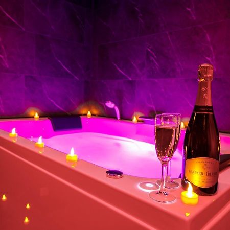 Spa & Detente - Suite Privee - Tours - Netflix Екстериор снимка